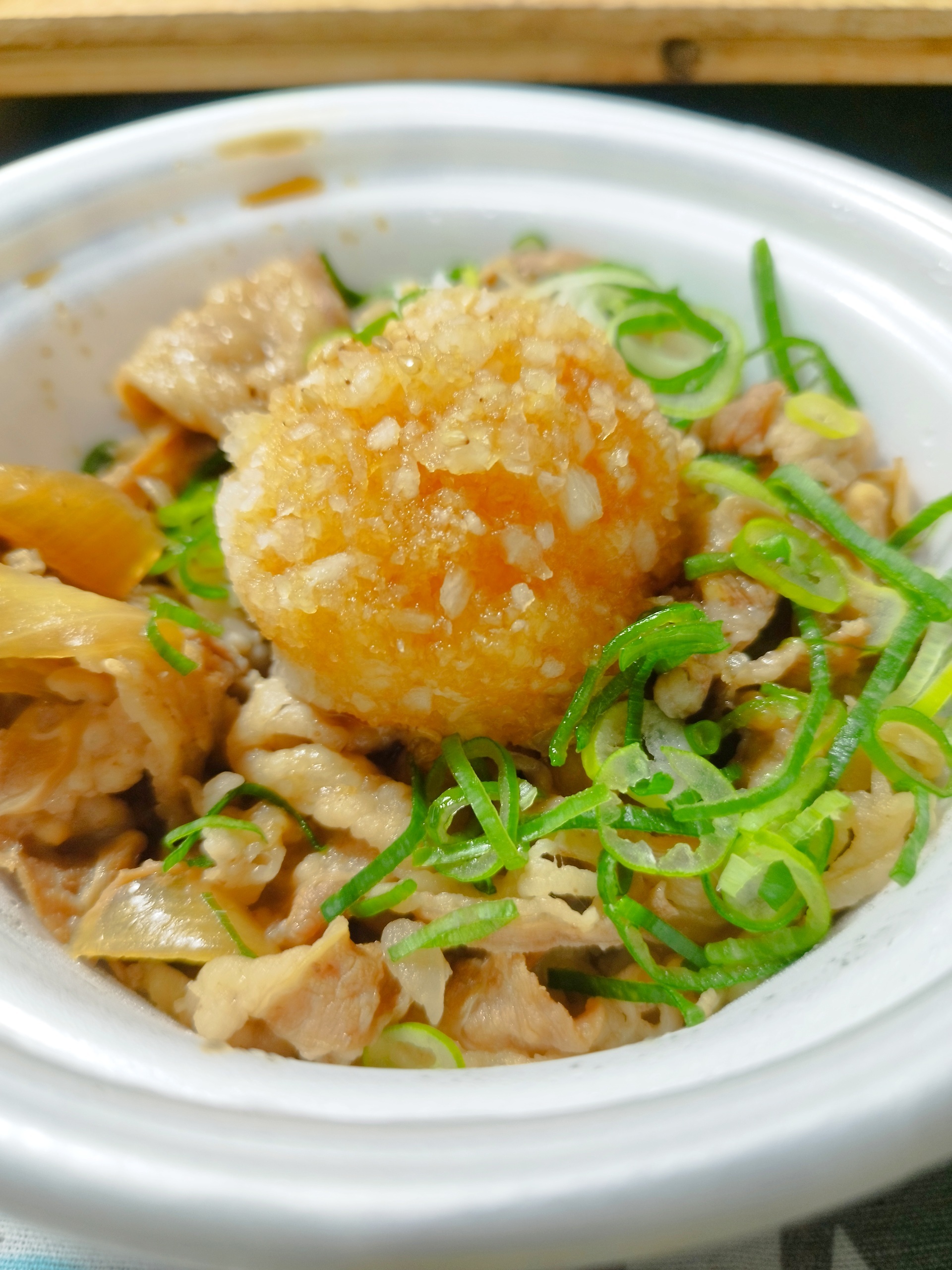 牛丼】初『松屋』体験!鬼おろしポン酢牛めしのさっぱり美味しさを堪能 牛丼】初『松屋』体験!鬼おろしポン酢牛めしのさっぱり美味しさを堪能